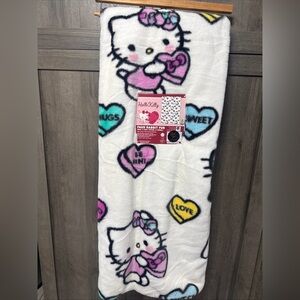 New Hello Kitty Conversation Candy Hearts 50"x70" Faux Rabbit Fur Throw Blanket